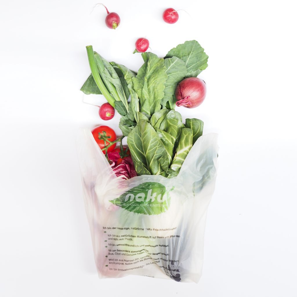 NaKu organic carrier bags made from bioplastics with vegetables