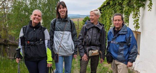 WALK4FUTURE Shortly before the start of the second day with Ute Zimmermann, Laura, Martina Gleissenebner-Teskey and Johann Zimmermann