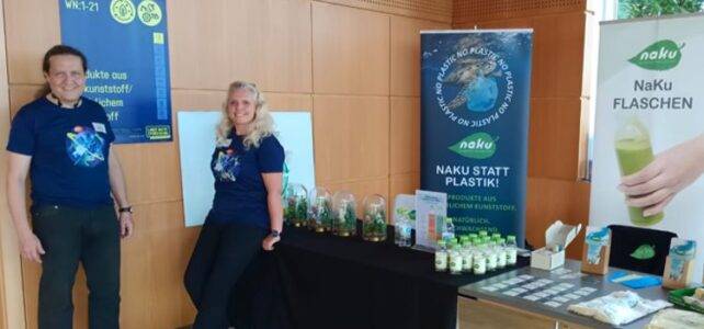 Johann Zimmermann und Ute Zimmermann am NaKu Infostand bei der langen Nacht der Forschung 2024