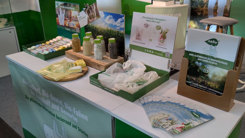 Fachpack 2025 - Die NaKu Rollenprodukte für den Haushalt aus Biokunststoff Die Haushaltsprodukte am NaKu Stand bei der Fachpack 2025